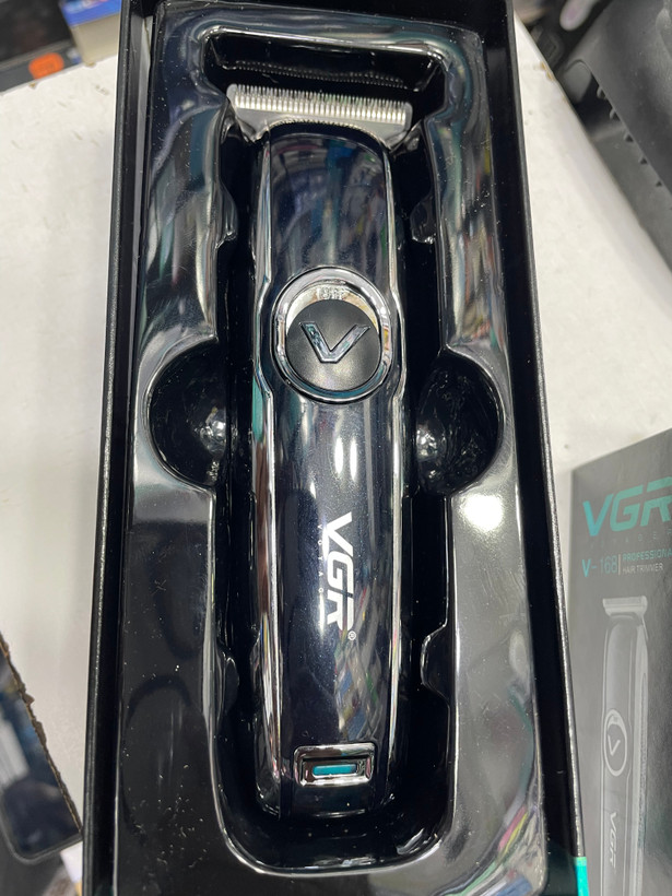 ماشین اصلاح وی جی ار v-168